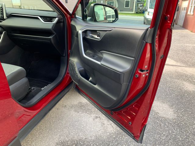Used 2021 Toyota RAV4 SUV