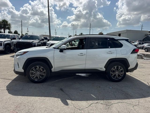 2024 Toyota RAV4 XLE Premium - Photo 15