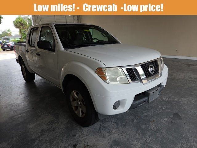 White (Fresh Powder) 2012 Nissan Frontier SV V6 Crew Cab Pickup Truck 4X2 5-Speed Automatic Overdrive