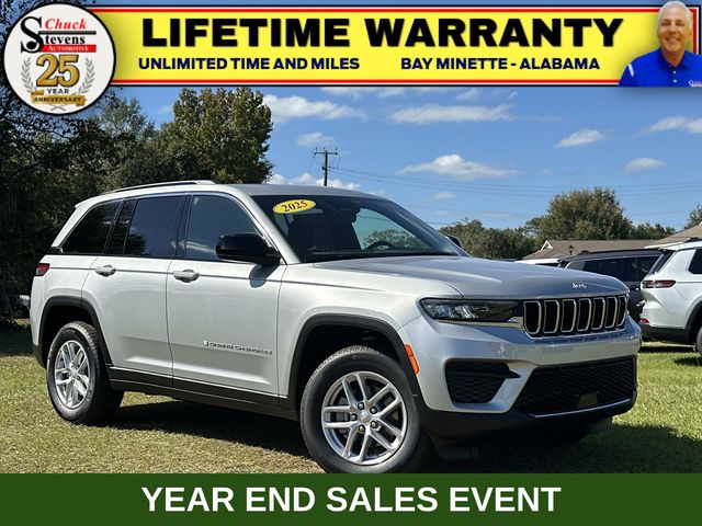 2025 Jeep Grand Cherokee Laredo RWD