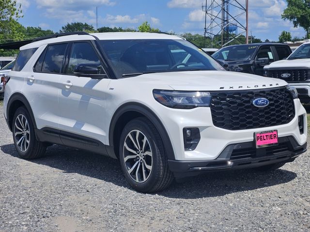 Star White Metallic Tri-Coat 2026 Ford Explorer ST-Line RWD SUV / Crossover Rear-Wheel Drive Automatic