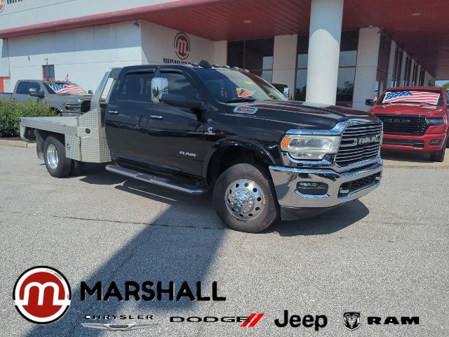 Diamond Black Crystal Pearlcoat 2020 RAM 3500 Chassis Pickup Truck Four-Wheel Drive 6-Speed Automatic