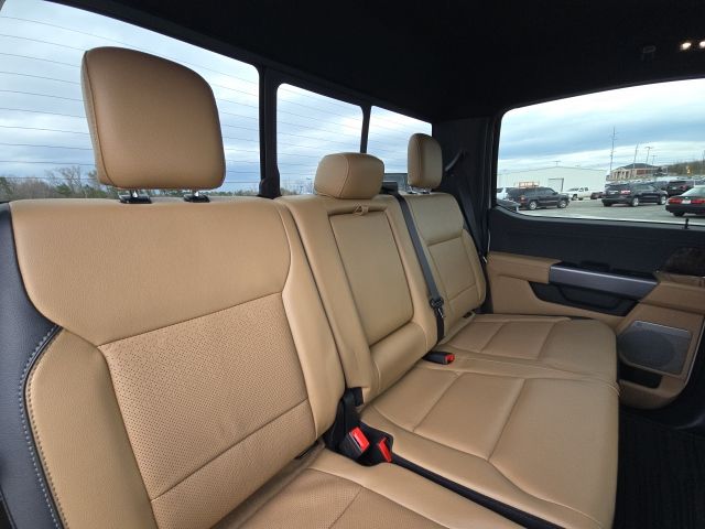 2023 Ford F-150 Lariat:45410B