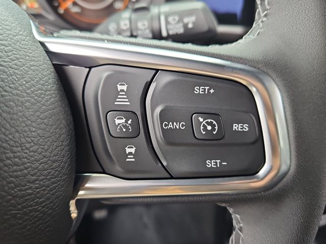 New 2026 White/off-white Jeep Sahara image 21