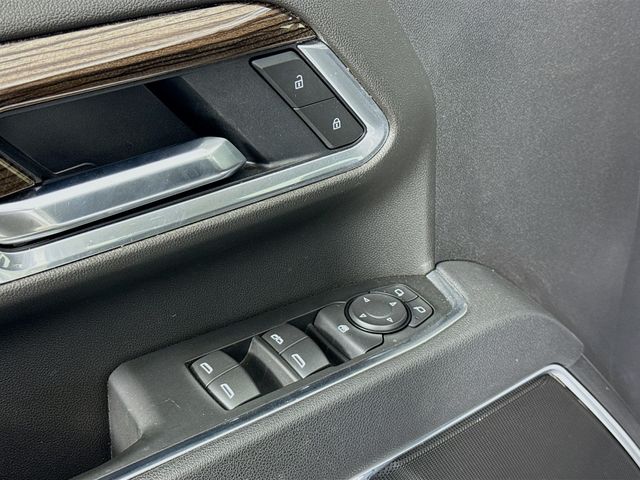 Used 2025 White Chevrolet LT image 19