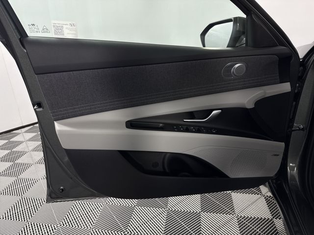 New 2025 Hyundai Elantra Hybrid For Sale in Indianapolis, IN