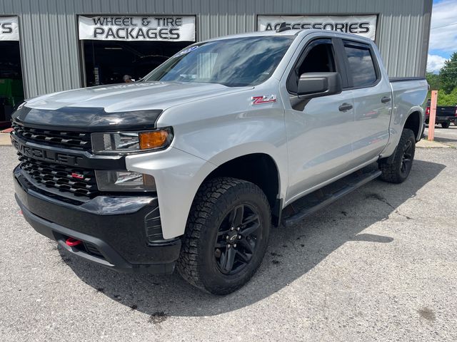 2021 Chevrolet Silverado 1500 Custom Trail Boss - Silver Ice Metallic exterior view 3