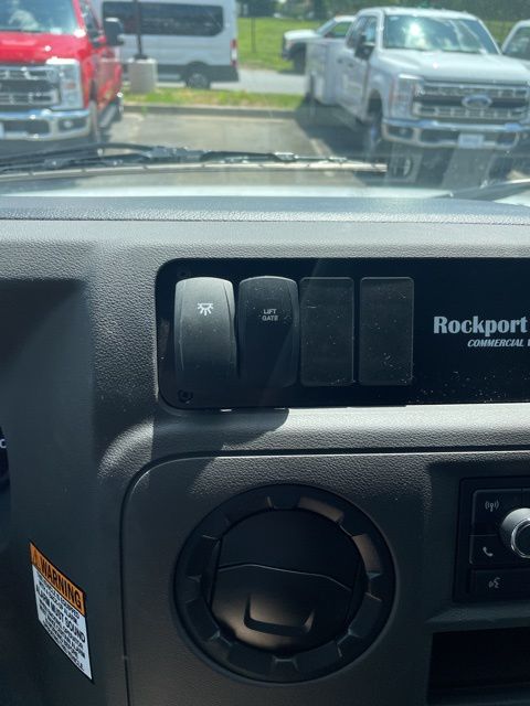 2026 Ford E-Series E-450 SD