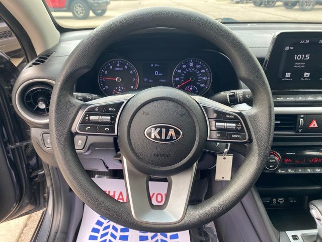 2019 Kia Forte LXS - Grey exterior view 14
