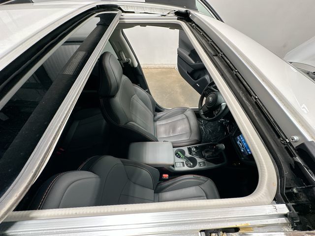2024 Subaru Crosstrek Limited White at South Hills Kia