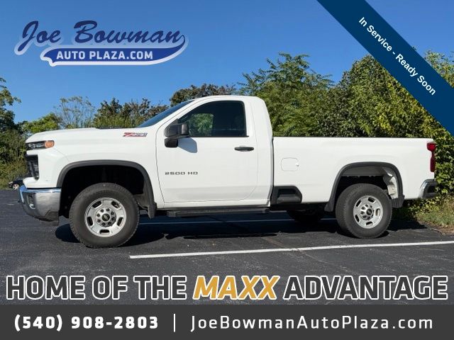 Summit White 2025 Chevrolet Silverado 2500HD Pickup Truck Four-Wheel Drive Automatic
