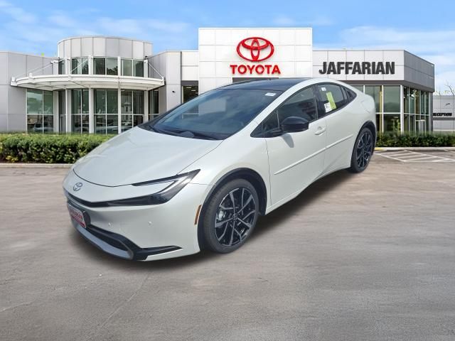2026 Toyota Prius Plug-in Hybrid XSE - Photo 6
