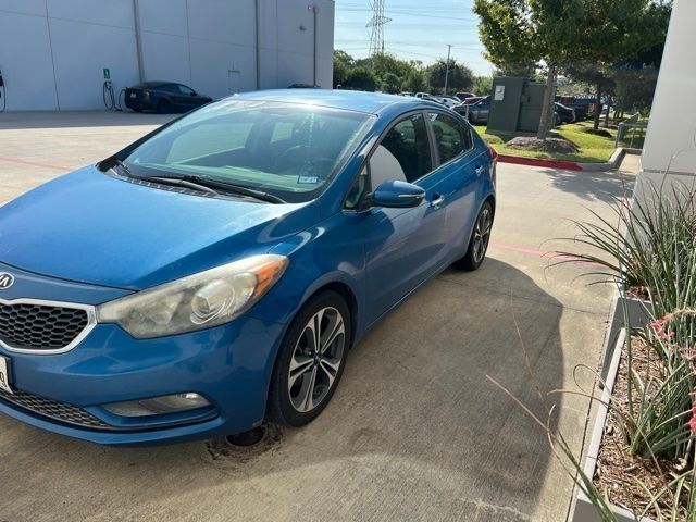 Abyss Blue 2015 Kia Forte Sedan Front-Wheel Drive 6-Speed Automatic