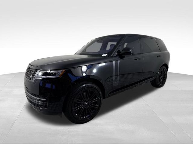 2023 Land Rover Range Rover SE 3