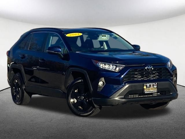 2021 Toyota RAV4 XLE 2