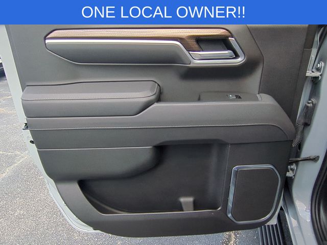Used 2025 Gray Chevrolet RST image 28