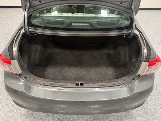 Used 2013 Gray Toyota L image 22