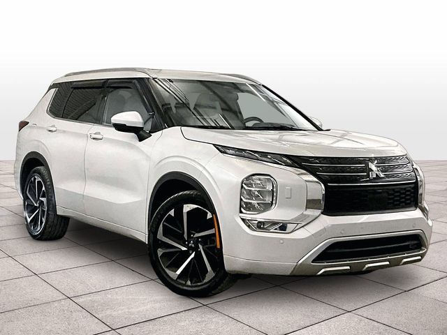 2022 Mitsubishi Outlander SEL White at Auto Express Mitsubishi