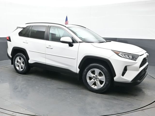 2021 Toyota RAV4 XLE 8