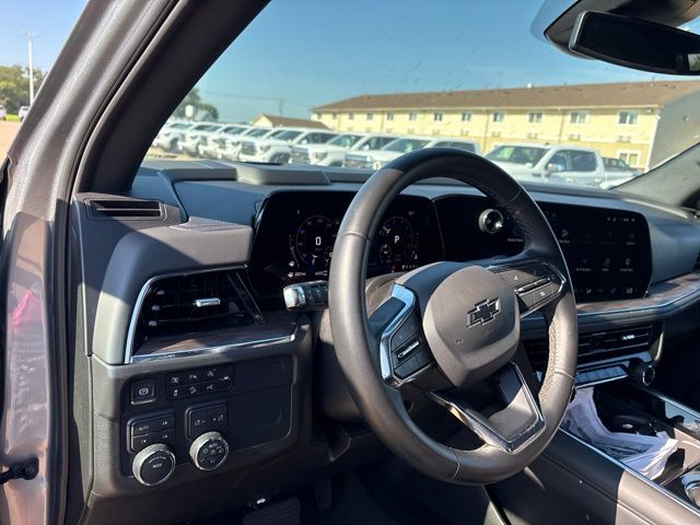 Used 2025 Chevrolet Suburban SUV