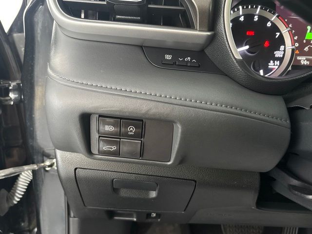 Used 2023 Toyota Highlander SUV
