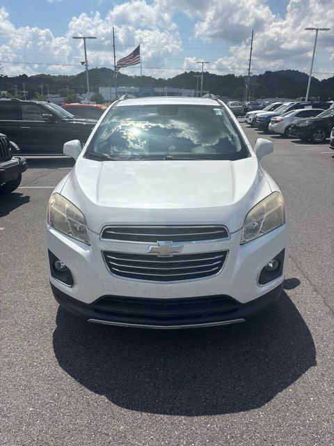 Used 2015 White Chevrolet LTZ image 4