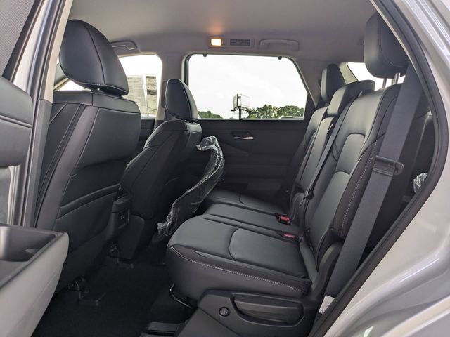 2025 Nissan Pathfinder SL photo 10