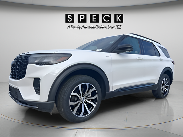 2025 Ford Explorer ST-Line AWD