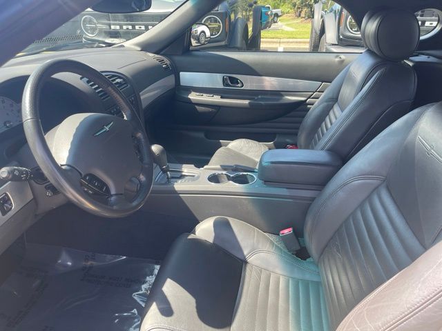 Used 2002  Ford Base image 12