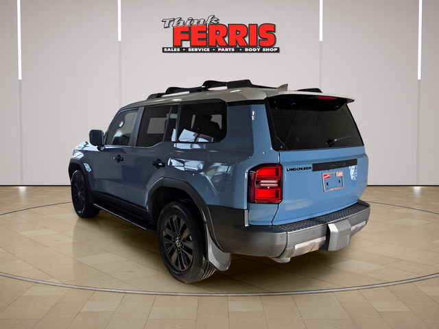 View vehicle photo 3