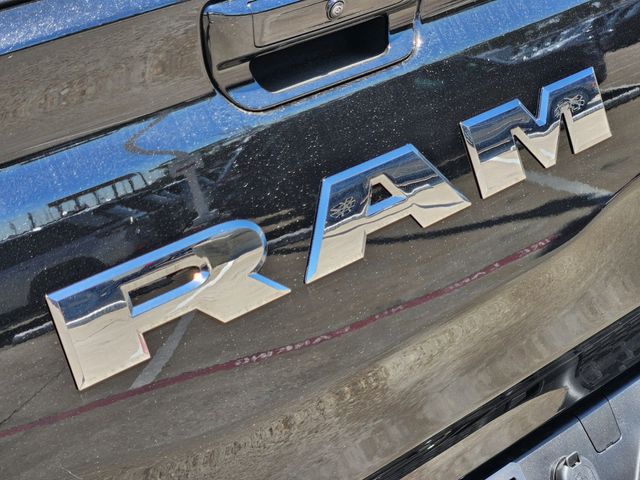 2025 Ram 1500 Laramie 8