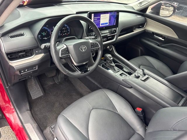 2024 Toyota Highlander - $48,988