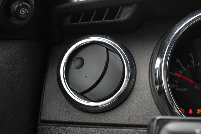 Used 2008 Silver Ford V6 Deluxe image 8