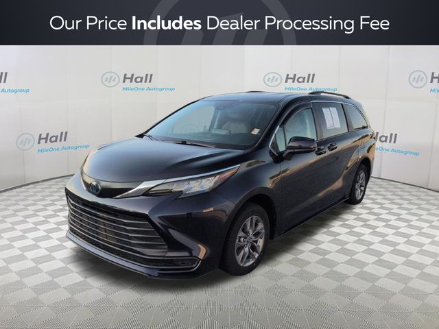 Blueprint 2023 Toyota Sienna Minivan Front-Wheel Drive Continuously Variable Transmission