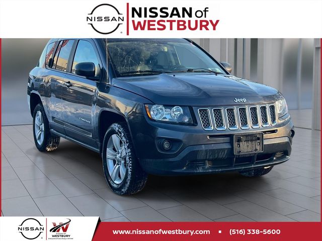 Gray (Granite Crystal Metallic Clearcoat) 2017 Jeep Compass Latitude 4WD SUV / Crossover Four-Wheel Drive 6-Speed Automatic