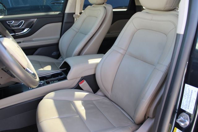 Used 2020 Blue Lincoln Reserve image 21
