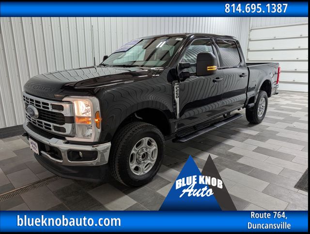 Black Metallic 2026 Ford F-250 Super Duty Pickup Truck Four-Wheel Drive Automatic