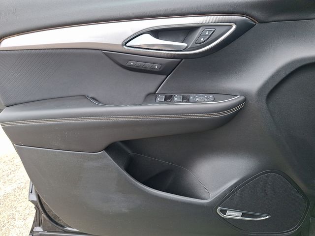 used 2025 Buick Envision car, priced at $32,640