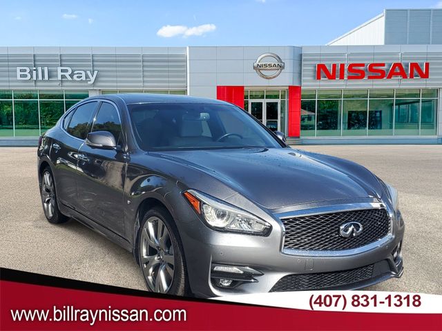 2019 INFINITI Q70 3.7 Luxe RWD