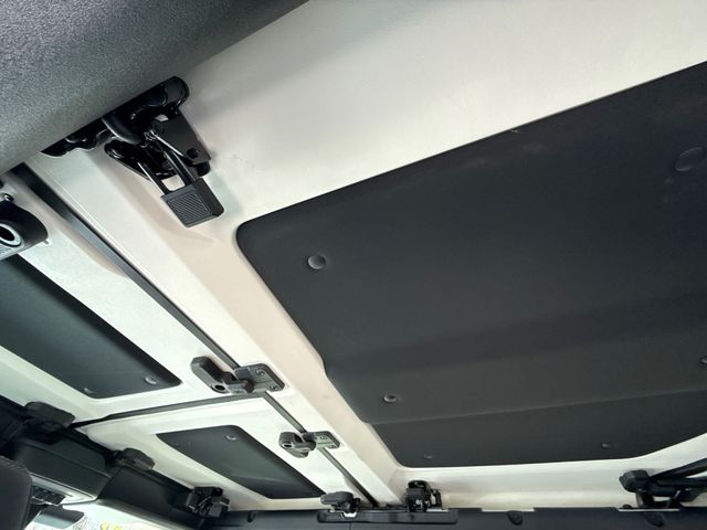 New 2026 White Ford Badlands image 16