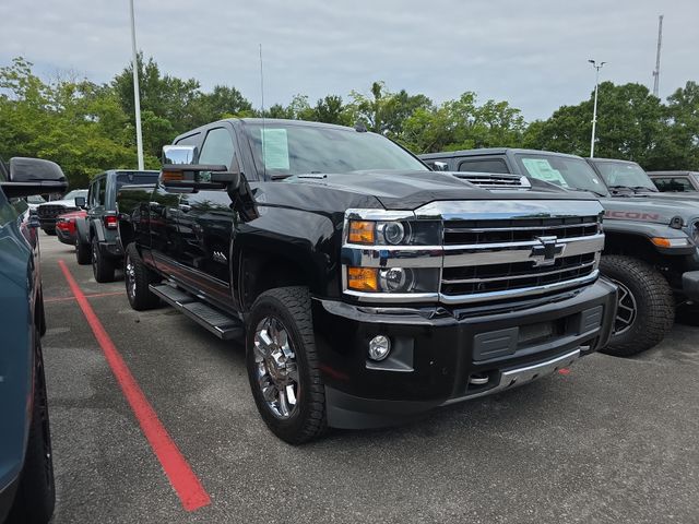 Black 2019 Chevrolet Silverado 2500HD Pickup Truck Four-Wheel Drive 6-Speed Automatic