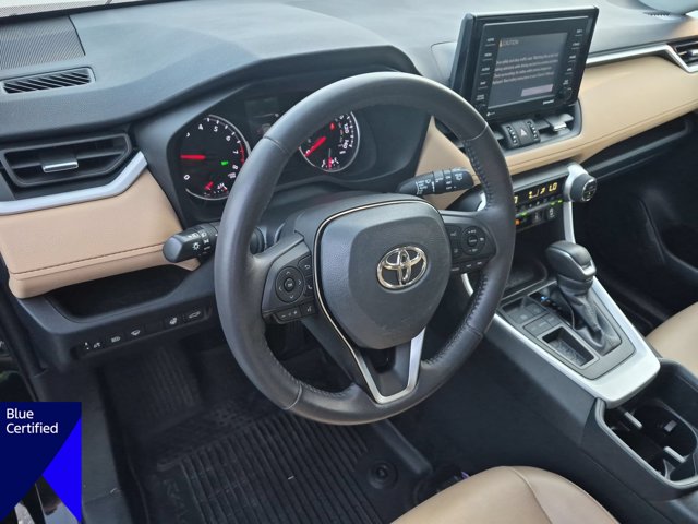 Used 2022 Black Toyota XLE Premium image 16