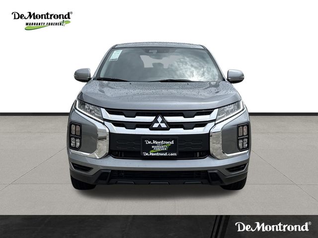 New 2025 Gray Mitsubishi 2.0 SE image 2