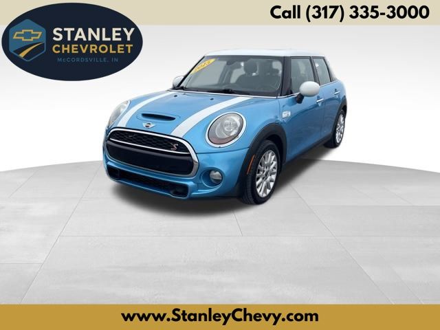 2015 MINI Cooper S 4-Door Hatchback FWD
