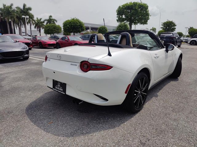 2024 Mazda MX-5 Miata Grand Touring 2