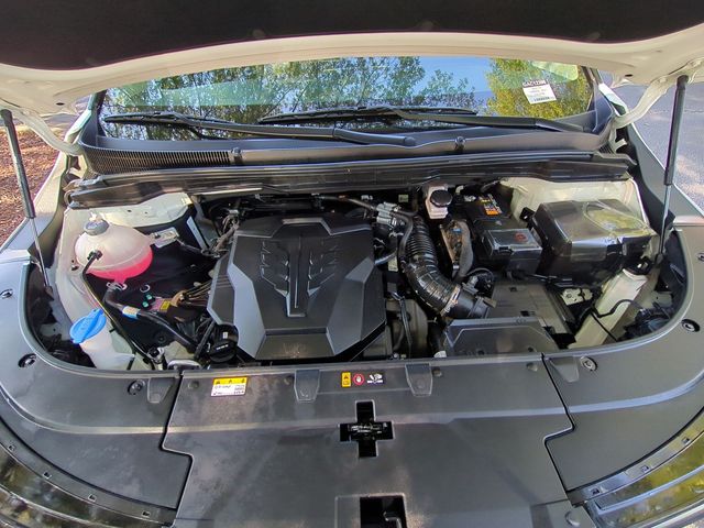 Used 2026 White Kia LXS image 36
