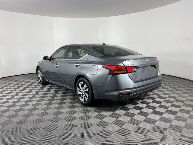 2025 Gun Metallic Nissan Altima 2.5 S FWD Sedan