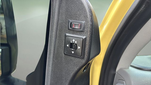 Used 2022 Yellow Ford Base image 38
