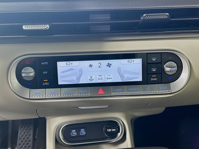 2024 Genesis GV60 Advanced 16