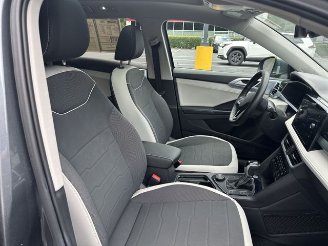 Certified Used 2025 Gray Volkswagen 1.5T SE image 29